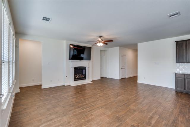 Foto del edificio - 11008 Culberson Dr