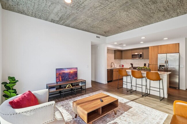 Building Photo - 222 E Jefferson St