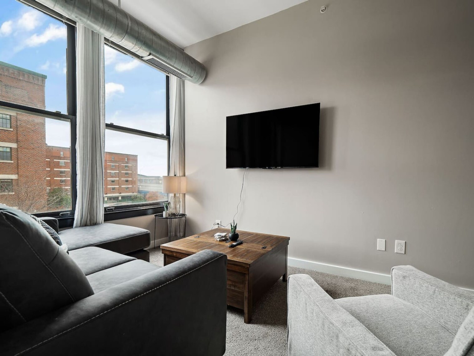 1211 W 9th St Cleveland, OH 44113 – photo 2