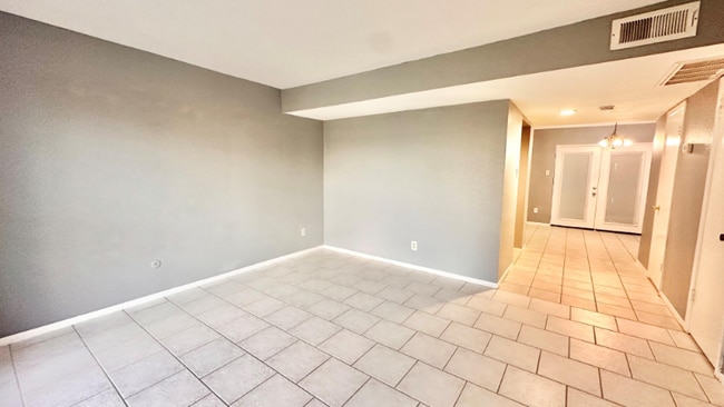Foto del edificio - 4205 Benard Ct