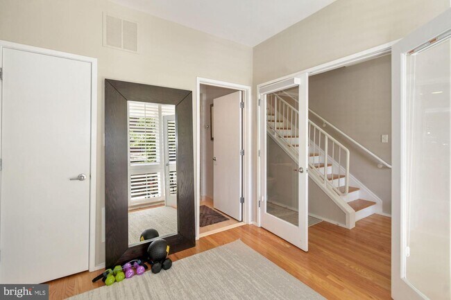 Building Photo - 1682 N Quinn St