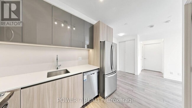 Building Photo - 3100 Keele St