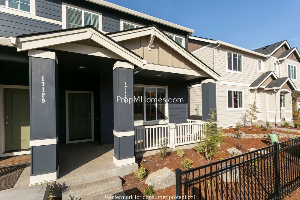 Primary Photo - 17141 Crossroads Ave
