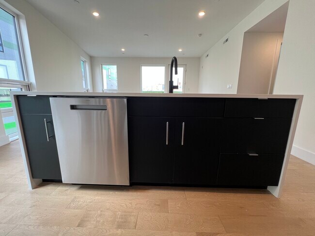 Foto del edificio - 1501 N 31st St