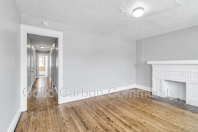 Foto del edificio - 1209 Hertel Ave