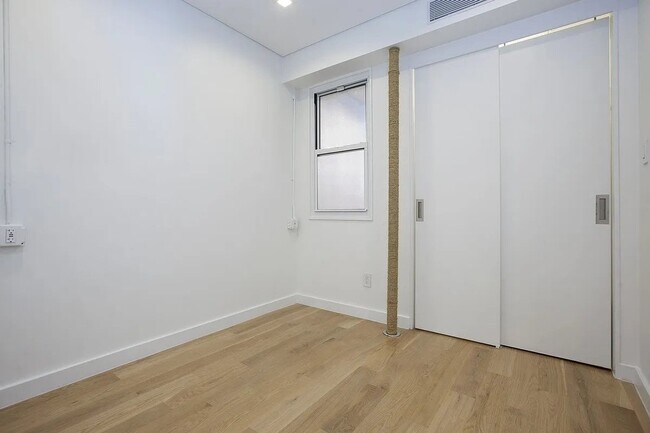 Foto del edificio - 100 Forsyth St