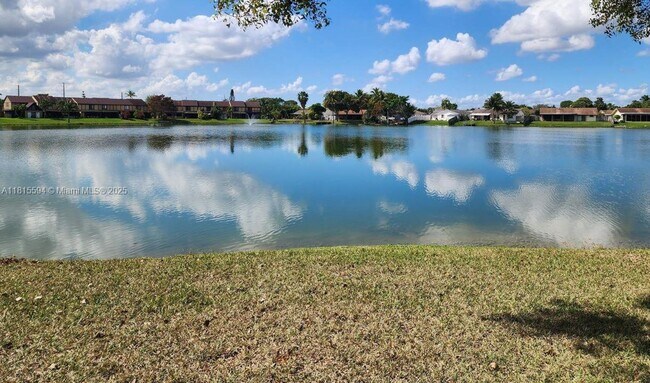 Foto del edificio - 4430 NW 92nd Way