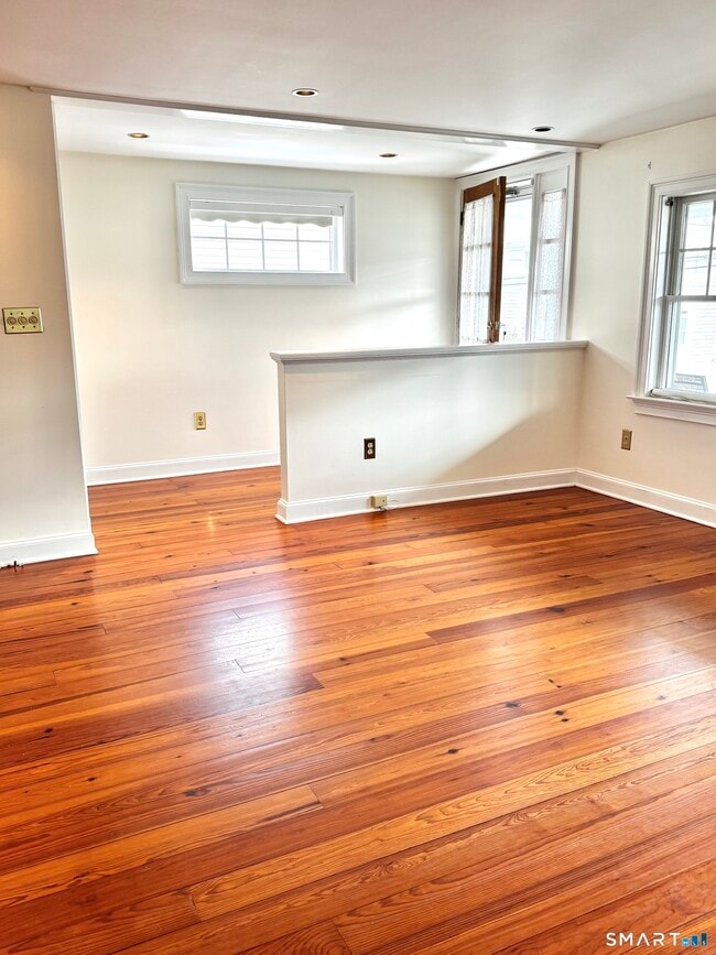 Foto del edificio - 22 Hillside Ave