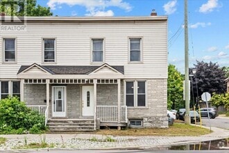Building Photo - 118 King Edward Ave