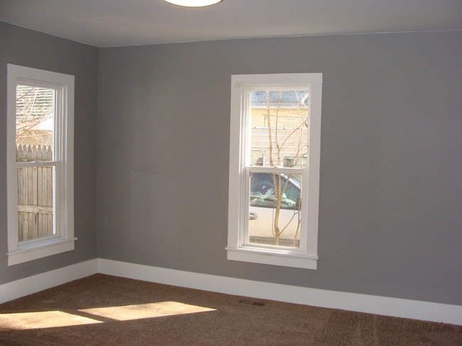 Building Photo - Midtown Rehabbed 3 Bedroom Home