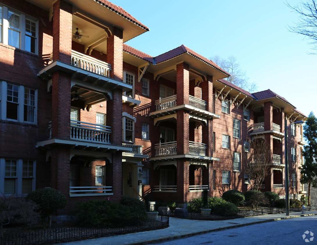 Wilburn House Apartments in Atlanta, GA