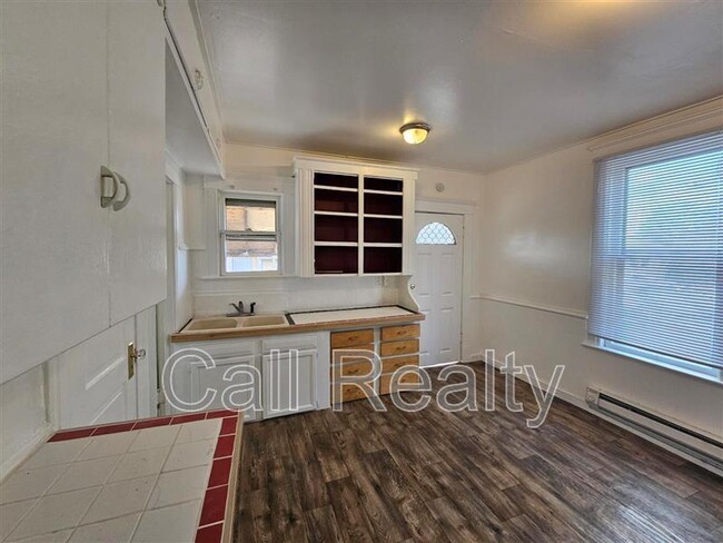 Foto del edificio - 2301 W Dean Ave