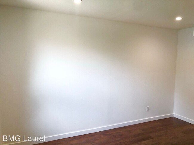 Foto del edificio - 3 br, 2 bath House - 1829 H St NE