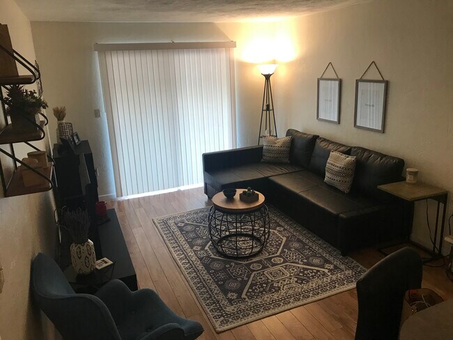 Foto del edificio - 1035 SW 9th St