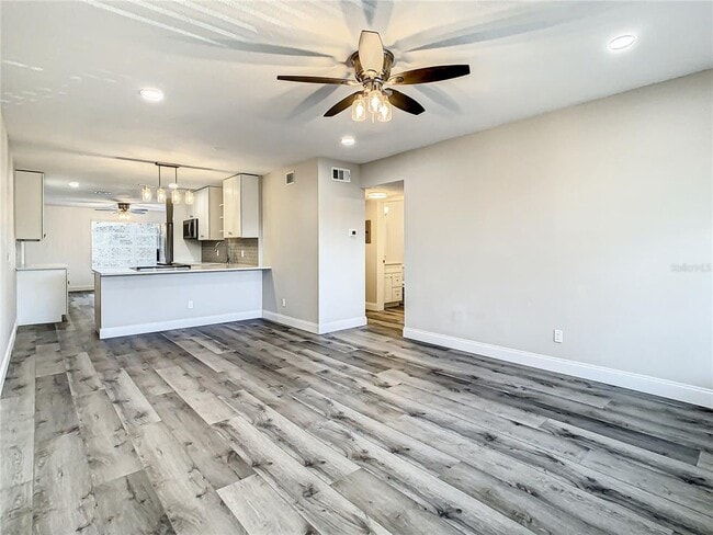 Building Photo - 2253 Norwegian Dr
