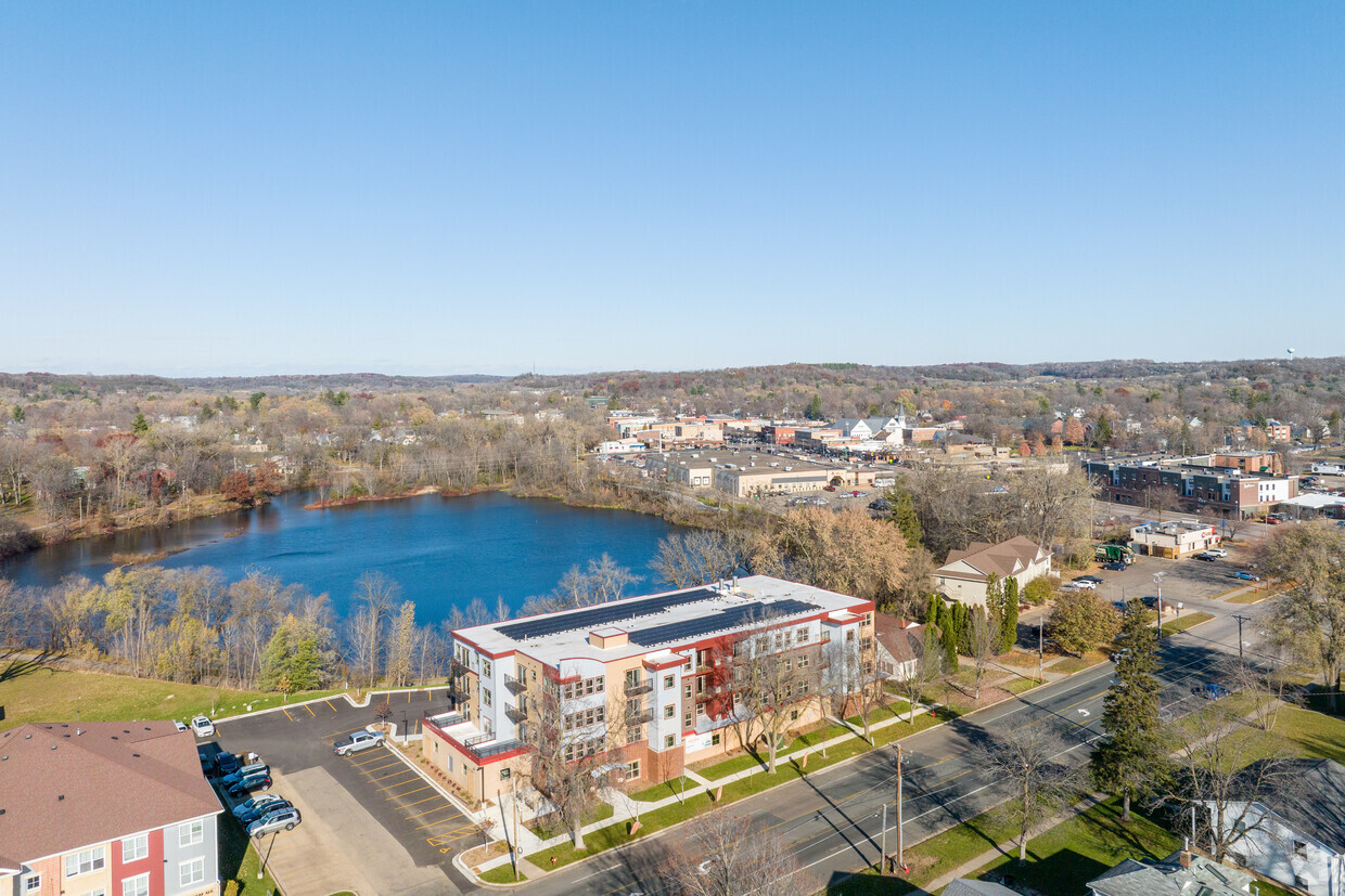 Primary Photo - Lake George Lofts