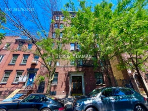 Building Photo - 207-209-209 W 11th St