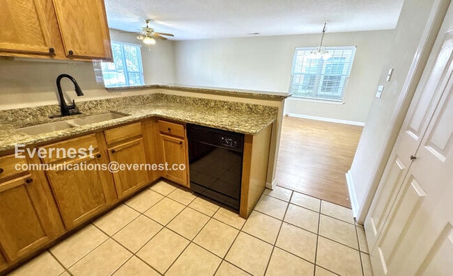 Building Photo - 319 Waters Edge Ln