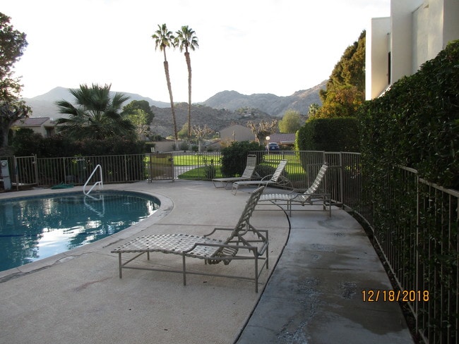 Building Photo - 48728 Desert Flower Dr