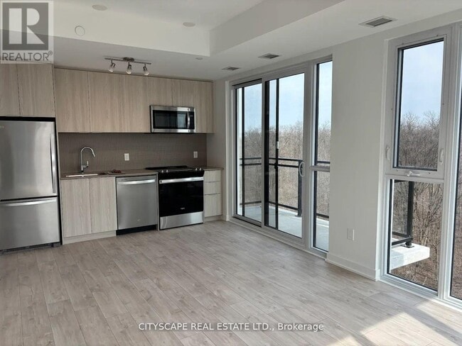 Building Photo - 760 Whitlock Ave