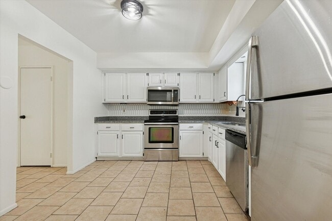 Photo - Available now, 3B/2.5B Two Story Townhome in Butler Park!