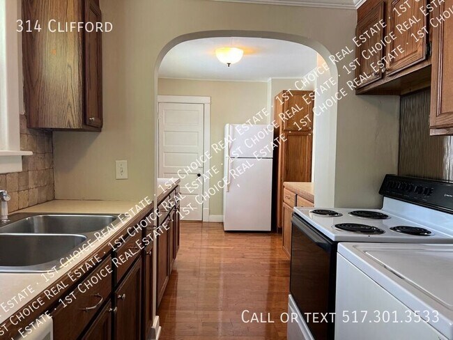 Building Photo - 314 Clifford-