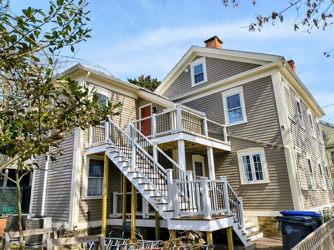 Foto del edificio - 7 East St