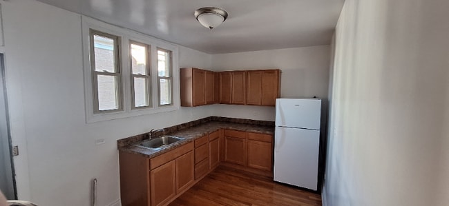 Photo - 3306 W Hollywood Ave Apartment