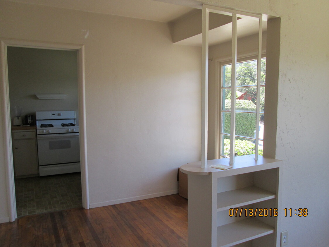 Foto del edificio - 2 Bedroom 1 Bath House Walking Distance to...