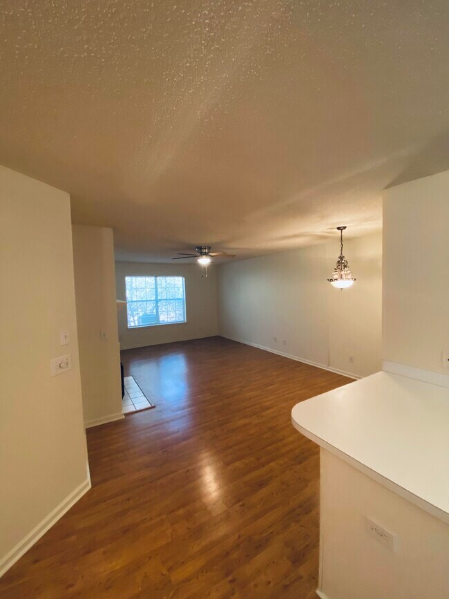 Foto del edificio - 2810 Mulberry Ln