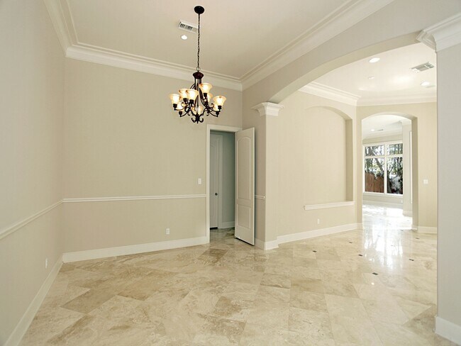 Foto del edificio - 15 Serenade Pines Pl