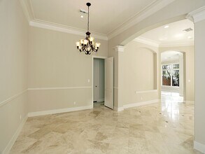 Building Photo - 15 Serenade Pines Pl