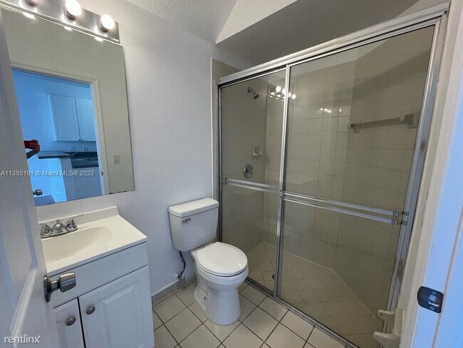 Foto del edificio - 4 br, 3 bath House - 666 NE 21st Ter