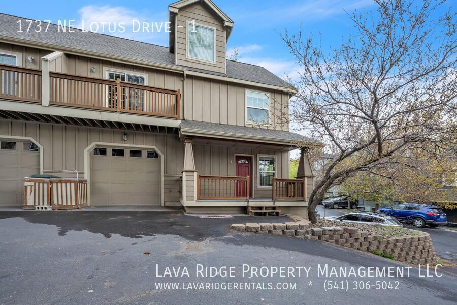 Foto principal - 1737 NE Lotus Dr