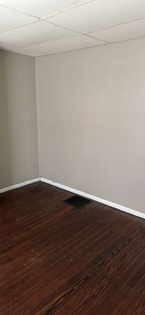 Foto del edificio - **Deposit Special $500** 526 Brandt 3BR/1B...