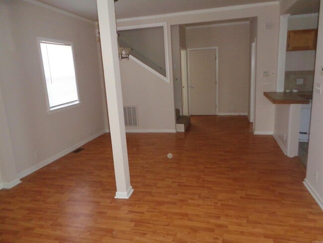 Foto del edificio - 3805 W Capitol Ave