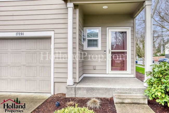 Building Photo - Beautiful Townhome with Attached Garage in Desirable Community!