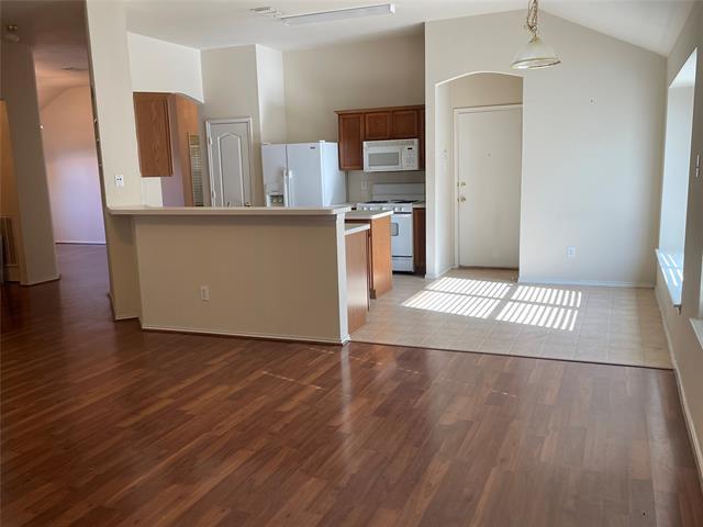 Foto del edificio - 8271 Horse Whisper Ln