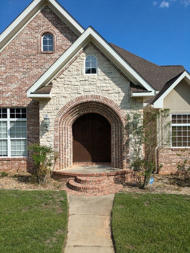Building Photo - Hunter Ridge Subdivision!