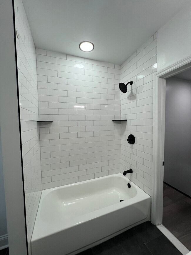 Foto del edificio - 225 Lloyd St