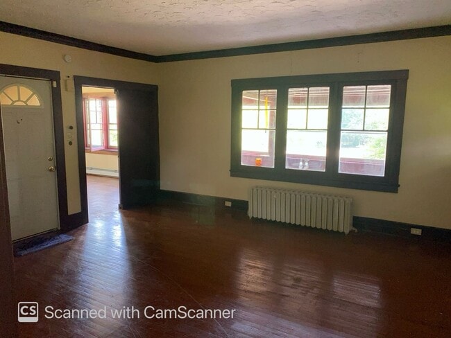 Building Photo - 280 Fairgreen Ave