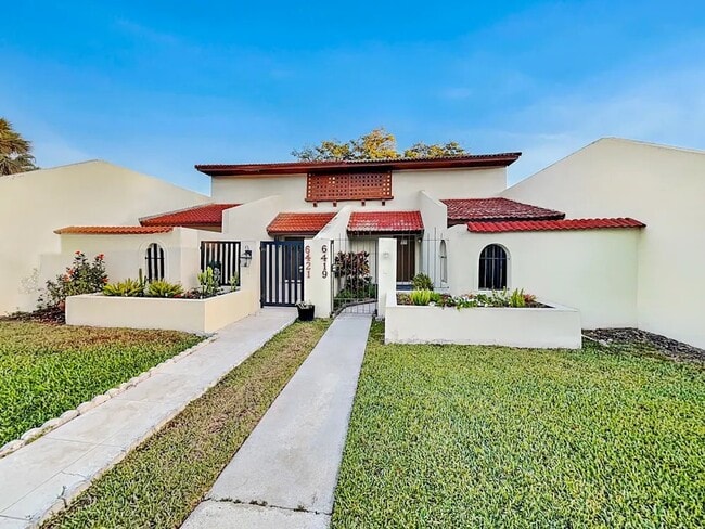 Photo - 6415 NW 192nd Terrace House