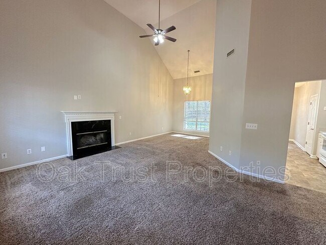 Foto del edificio - 1608 Windsor Ln