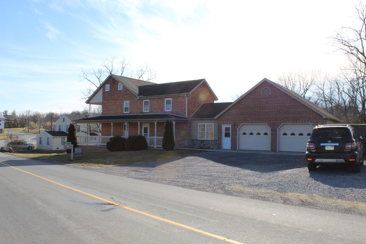 Primary Photo - 10228 Claylick Road, Mercersburg