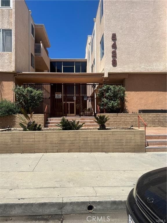 Building Photo - 5429 Newcastle Ave