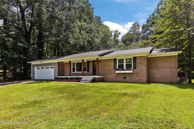Building Photo - 89 S Lakeshore Dr
