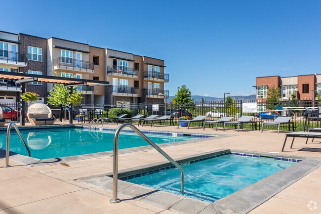 Pool & Spa - Apex 5510