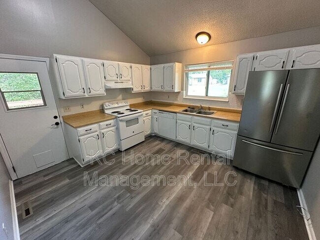 Foto del edificio - 8209 Webster Avenue