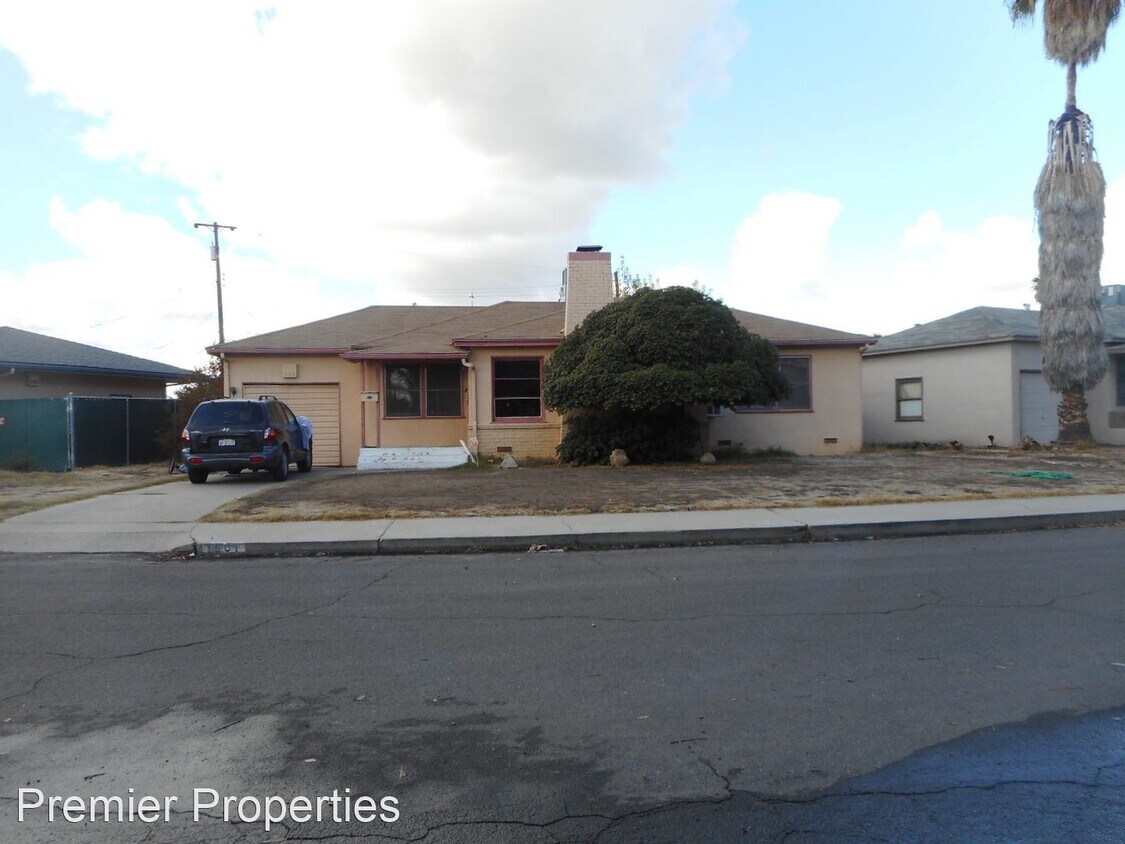 3 br, 1 bath House 1801 Norris Dr E House for Rent in Fresno, CA