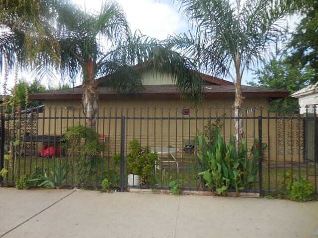 Primary Photo - 1109 Monterey St
